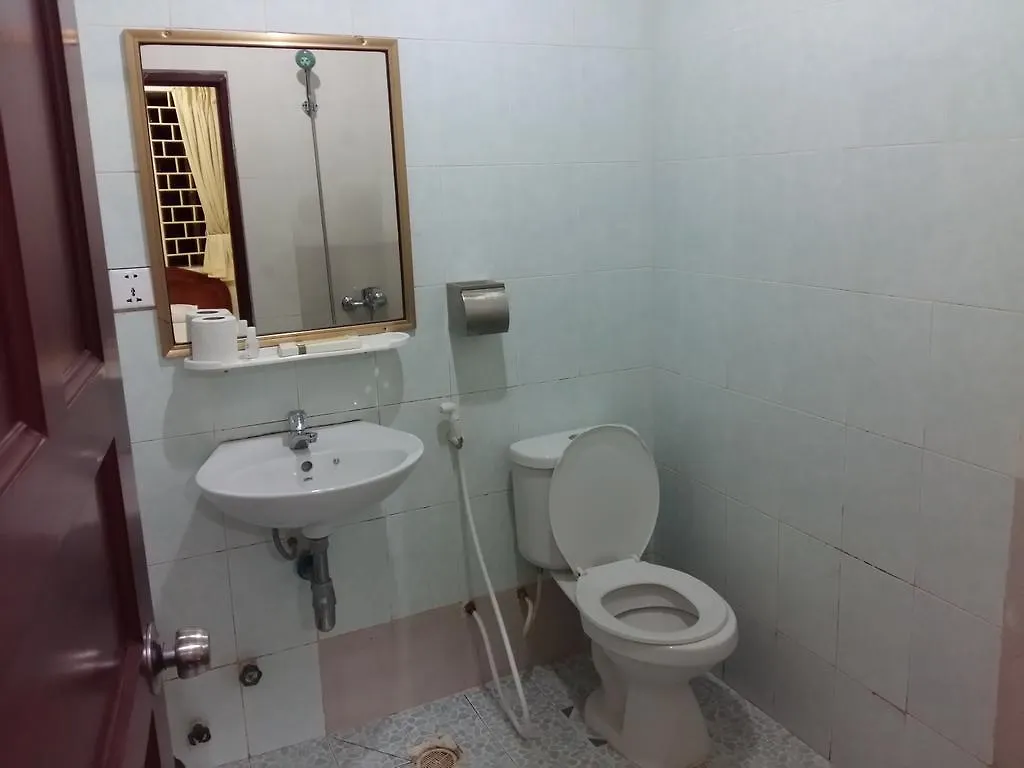 Jasmine Hotel Sihanoukville 2*,  Kambodja